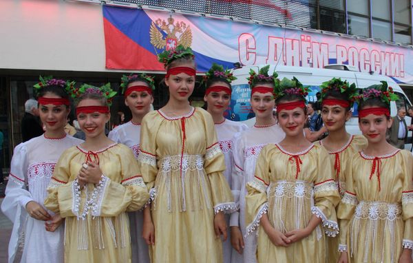 Праздничные мероприятия в Симферополе, посвященные Дню России