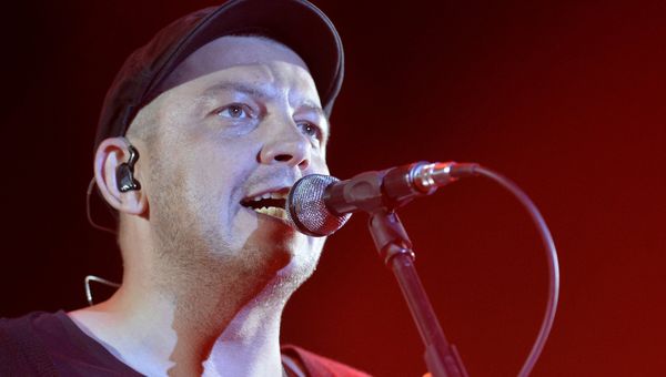 Лидер группы Смысловые Галлюцинации певец Сергей Буба Бобунец