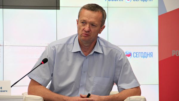 крымский винодел Валерий Захарьин
