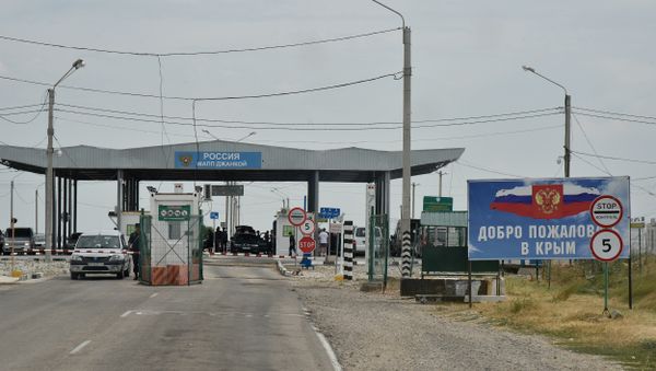 Пункт пропуска Джанкой на границе России и Украины