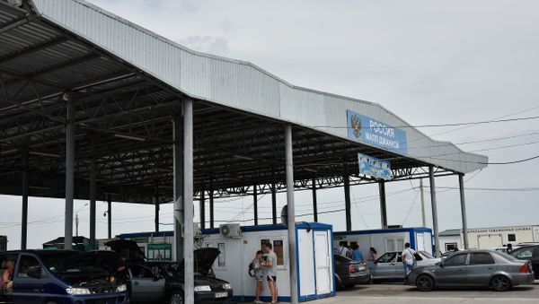 Пункт пропуска Джанкой на границе России и Украины