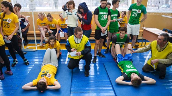 Сдача норм ГТО школьниками