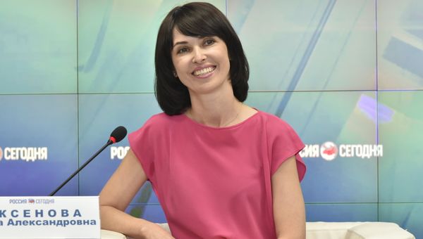 Руководитель Межрегиональной общественной организации Русское единство Елена Аксенова в пресс-центре МИА Россия сегодня в Симферополе