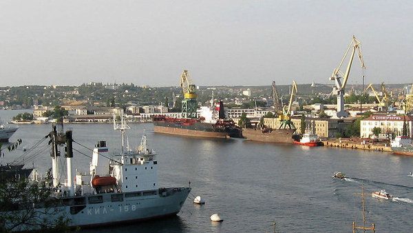 Вид на Севморзавод