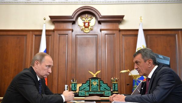 Губернатор Севастополя Сергей Меняйло на встрече с президентом России Владимиром Путиным