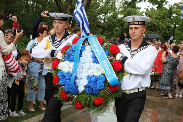 Открытие памятника Греческому легиону императора Николая I в Севастополе