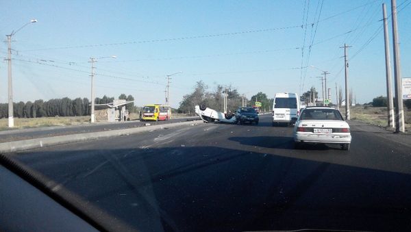 На Евпаторийском шоссе перевернулась машина