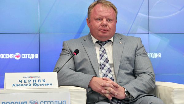 Председатель комитета Государственного совета Республики Крым по санаторно-курортному комплексу и туризму Алексей Черняк на пресс-конференции в мультимедийном пресс-центре МИА Россия сегодня в Симферополе