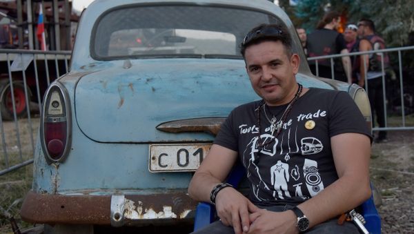 Солист группы 7Б Иван Демьян
