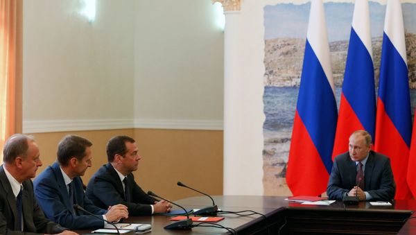 Президент РФ В. Путин провел заседание Совбеза РФ