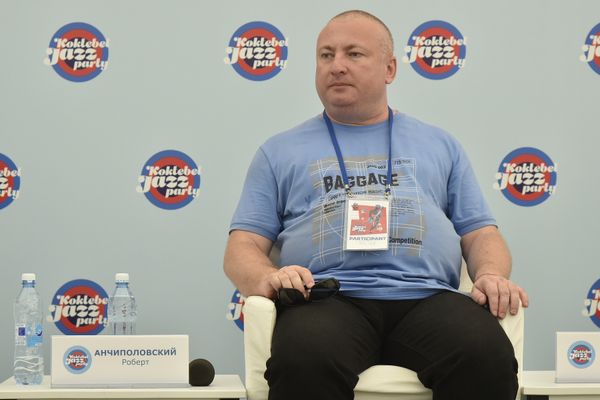 Третий день Koktebel Jazz Party-2016. Пресс-конференция участников квартета Роберта Анчиполовского и Джанин Картер (Израиль, Россия, США). На фото: Роберт Анчиполовский, альт саксофон