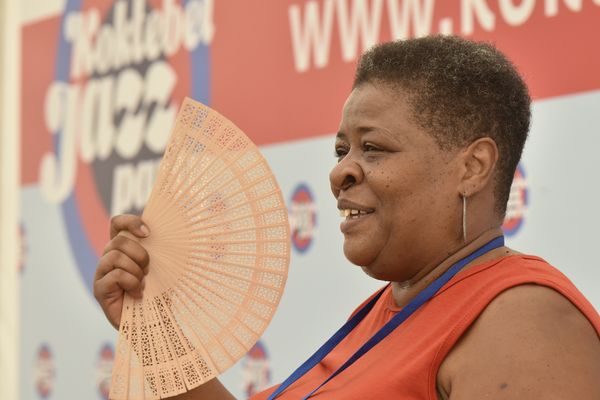 Участница музыкального коллектива Квартет Роберта Анчиполовского и Джанин Картер певица Джанин Картер выступает на фестивале Koktebel Jazz Party