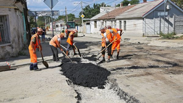 Ремонт дороги в Симферополе