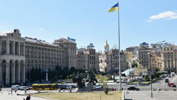 Площадь Независимости в Киеве Площадь Независимости в Киеве