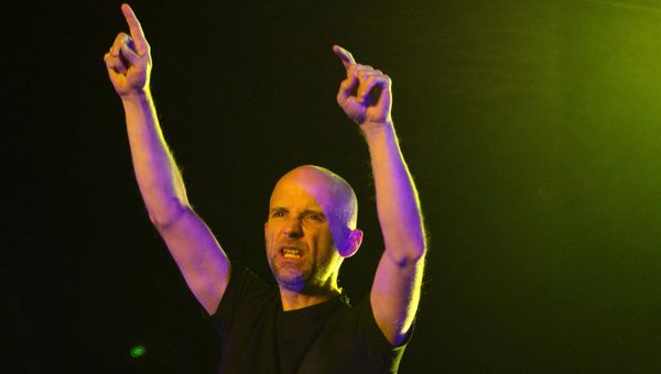 Концерт американского электронщика Моби (Moby) прошел в Лужниках Концерт американского электронщика Моби (Moby) прошел в Лужниках