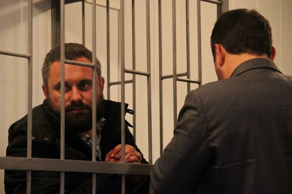 Пятеро подозреваемых в создании и участии в ячейке Хизб ут-Тархрир арестованы судом на два месяца. Один из подозреваемых