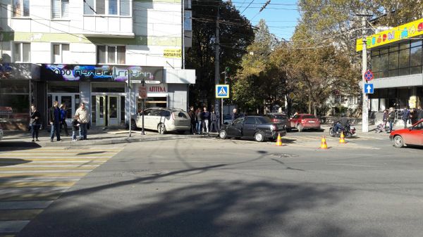 ДТП в центре Симферополя ДТП в центре Симферополя