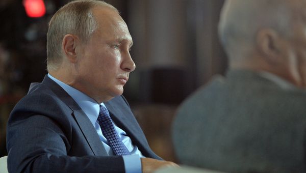 Рабочая поездка президента РФ В. Путина в Крым