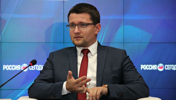 Начальник Службы автомобильных дорог Республики Крым Игоря Кравченко