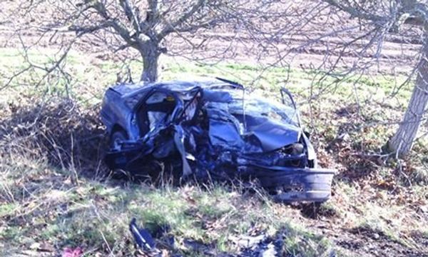 Лобовое столкновение двух легковых автомобилей Opel Vectra и Chevrolet Nubira в районе села Табачное Бахчисарайского района