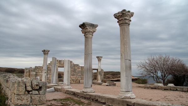 Музей-заповедник Херсонес Таврический. Руины христианской базилики