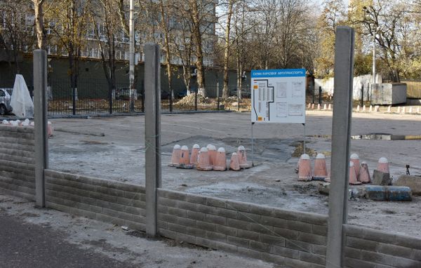 Строительство штрафплощадки в центре Симферополе