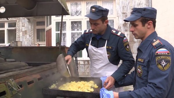 Полевая кухня в Алупкинской школе-интернате (городской округ Ялта)