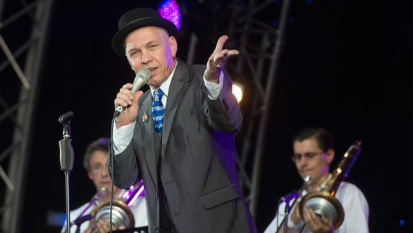 Музыкант Александр Ф. Скляр Музыкант Александр Ф. Скляр