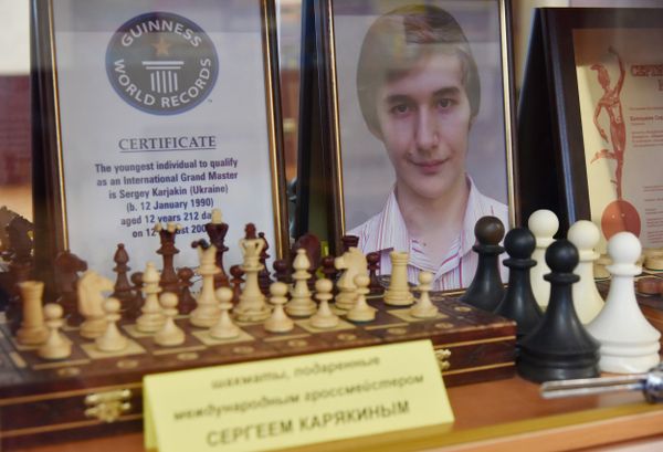 О Сергее Карякине помнят и в Республиканской шахматно-шашечной школе