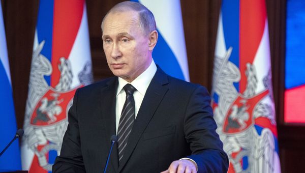 Президент РФ В. Путин принял участие в заседании расширенной коллегии Минобороры РФ