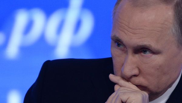 Президент РФ Владимир Путин на двенадцатой большой ежегодной пресс-конференции в Центре международной торговли на Красной Пресне Президент РФ Владимир Путин на двенадцатой большой ежегодной пресс-конференции в Центре международной торговли на Красной Пресне
