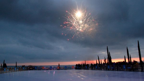 В Крыму открыли самый большой искусственный каток в России