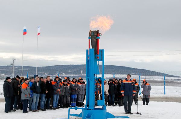 Начало подачи газа в Крым с материковой России