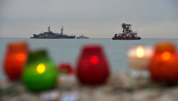 Поисковые работы в акватории Черного моря в районе крушения самолета ТУ-154