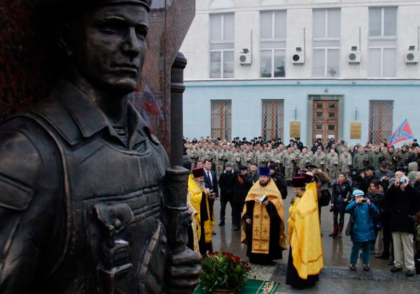 Открытие памятника Народному ополчению всех времен в Симферополе