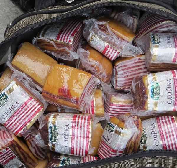 Запрещенная продукция, которую пытались ввезти в Крым с Украины