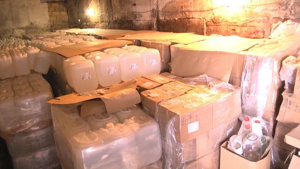 Сотрудники крымской полиции изъяли партию сырья для изготовления суррогатного алкоголя
