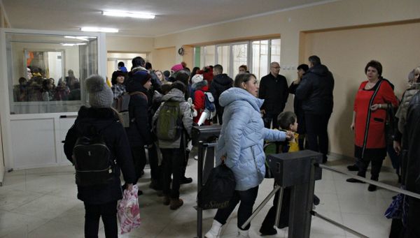 Открытие в Симферополе после капитального ремонта гимназии №1 им. Ушинского