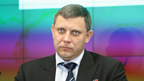 Глава ДНР Александр Захарченко на пресс-конференции в мультимедийном пресс-центре МИА Россия сегодня в Симферополе