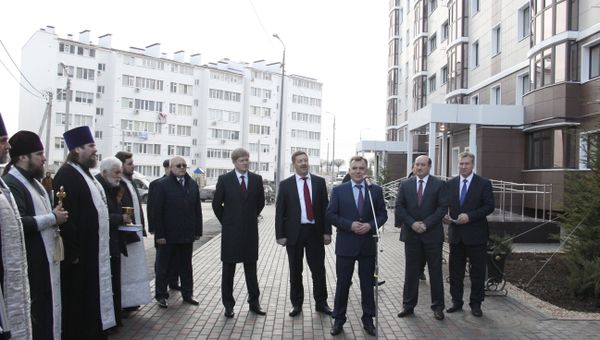 Ввод в эксплуатацию нового жилого дома для сотрудников Пограничной службы ФСБ России в Севастополе Ввод в эксплуатацию нового жилого дома для сотрудников Пограничной службы ФСБ России в Севастополе