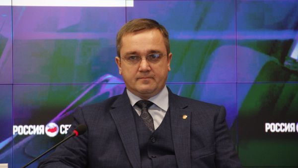 Руководитель Управления Федеральной налоговой службы по Республики Крым Роман Наздрачев на пресс-конференции в мультимедийном пресс-центре МИА Россия сегодня в Симферополе