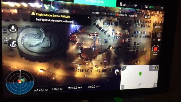 Автомобильный флешмоб в Симферополе в честь Дня Республики Крым