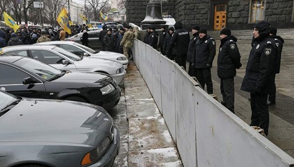 Акция протеста возле здания Правительства Украины в Киеве. 24 января 2017 года