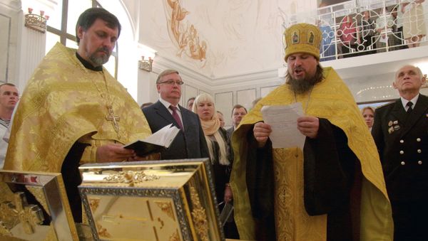 Благочинный Севастопольского округа протоиерей Сергий Халюта (второй справа) в храме святого Архистратига Михаила в Севастополе