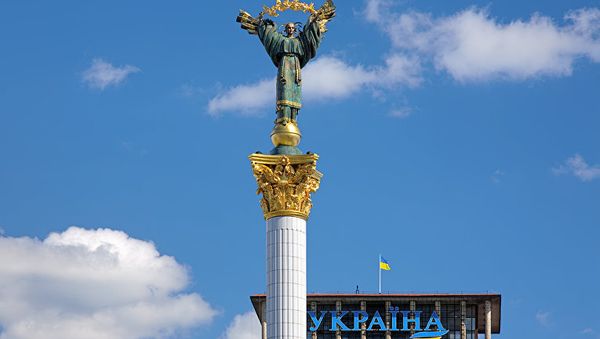 Монумент Независимости на майдане Независимости в Киеве