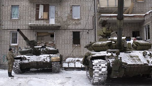Танки ВСУ в Авдеевке (Украина). Архивное фото Танки ВСУ в Авдеевке (Украина). Архивное фото
