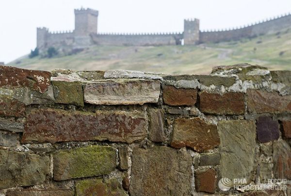 Реконструкция Генуэзской крепости в Судаке
