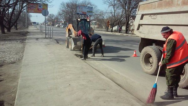 Уборка дорожной сети. Архивное фото