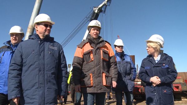 Визит руководителя Федеральной службы по экологическому, технологическому и атомному надзору (Ростехнадзор) Алексея Алешина на стройку моста через Керченский пролив