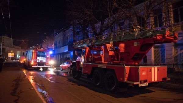 Пожар в двухэтажном жилом доме в Симферополе
